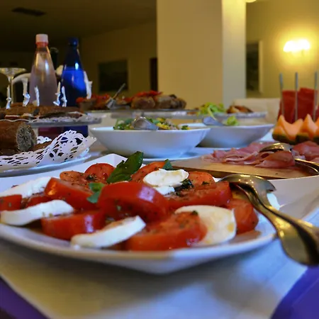 Hotel Mamiani & Relaxing 4*