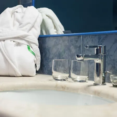 Mamiani & Relaxing فندق 4*